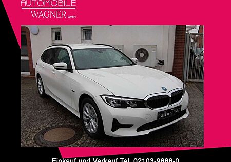 BMW 330 e Touring Advantage Aut. LED*LEDER*NAV/85412