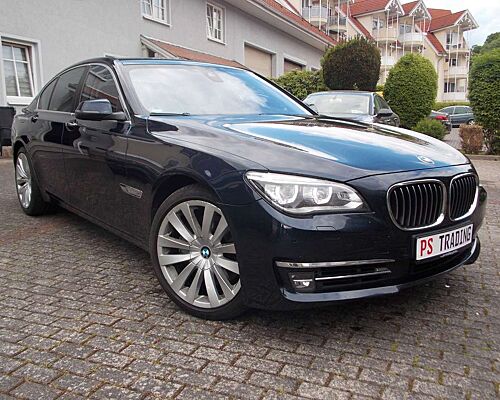BMW 750 i xDrive MEGA VOLL !! Scheckeft !! 2 Hand !!