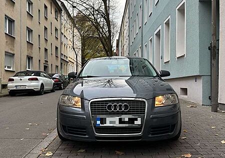 Audi A3 1.6 Attraction