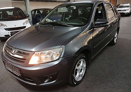 Lada Granta AUTOMATIK SITZHEIZUNG KLIMA LM