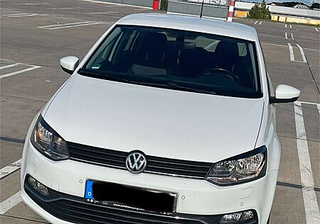 VW Polo Volkswagen 1.0 (Blue Motion Technology) Comfortline