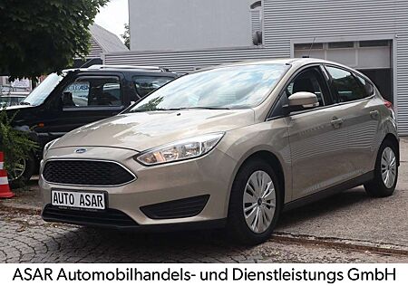 Ford Focus Lim. Trend 1.0 EcoBoost/Sitzhzg/Garantie/