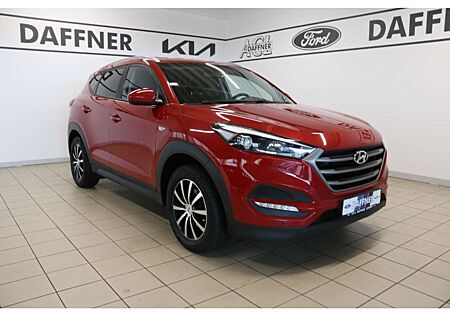 Hyundai Tucson Go + 2WD 1.6 Navi Tempomat Alu PDC Isofix