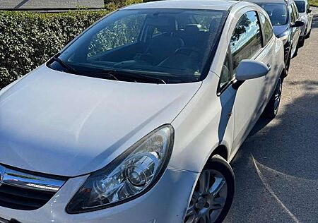 Opel Corsa 3-Türer 1.4 16V Edition