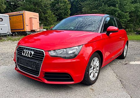 Audi A1 1.2 TFSI Attraction / KLIMA / TÜV NEU