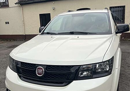 Fiat Freemont Black Code AWD-Aut.AHK-7 Sitzer!!