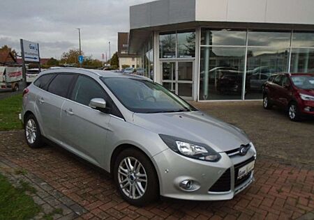 Ford Focus Titanium Zahnriemen NEU TOP Ausstattung !