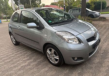 Toyota Yaris 1.4 D-4D Cool.Diesel.Automatik