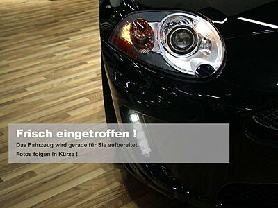 BMW 330 °TOURING°XDRIVE°XENON°NAVI°HEAD-UP°TEMPMOMAT°