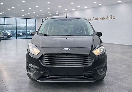 Ford Tourneo Courier Trend in Top Zustand