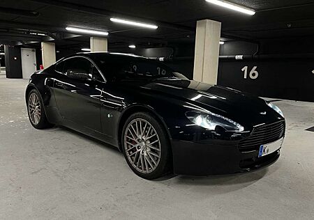 Aston Martin V8 Vantage Sportshift