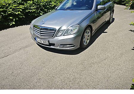 Mercedes-Benz E 200 CGI BlueEFFICIENCY Automatik