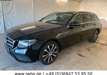 Mercedes-Benz E 300 de Multibeam Widescreen HeadUp Distr+ Kam.