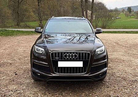 Audi Q7 3.0 TDI DPF quattro tiptronic