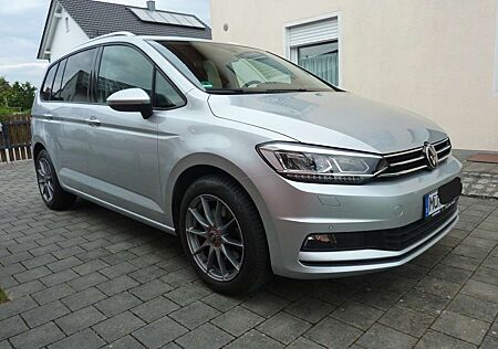 VW Touran Volkswagen 2.0 TDI SCR DSG Comfortline