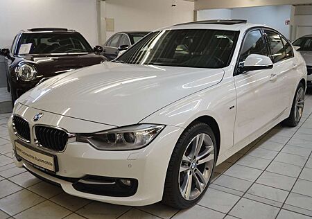 BMW 318 D F30 SPORT LINE*2.HAND*GLASDACH*XENON*NAVI(Prof.)