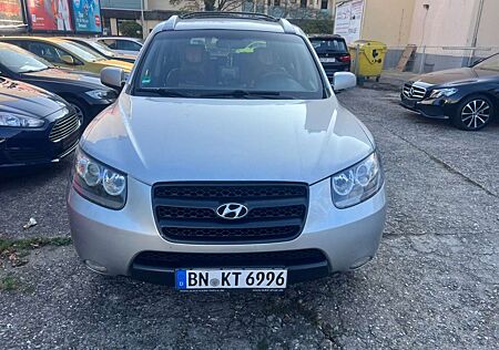 Hyundai Santa Fe 2.2 CRDi GLS*Automatik*Leder*Navi*7 Sit