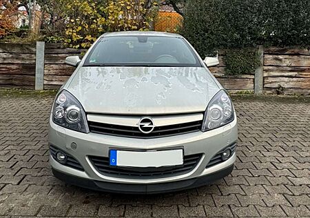 Opel Astra Sport Coupé H GTC 1.8 | TÜV, Bremsen, uvm. NEU