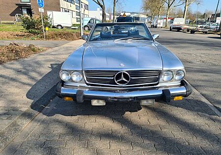 Mercedes-Benz SL 450 H Kenzeichen.