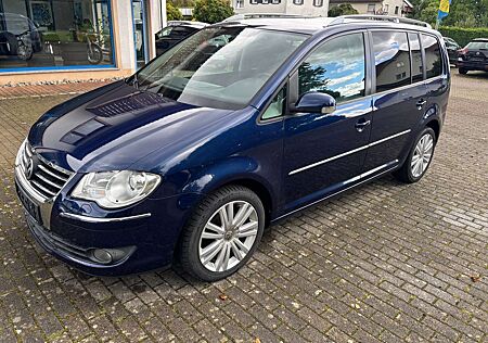 VW Touran Volkswagen 2.0 TDI Highline 7 Sitzer Klima AHK