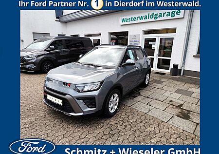 SsangYong Tivoli Quarz 1,5L AT 4X4 NEUES MODELL, Navi,