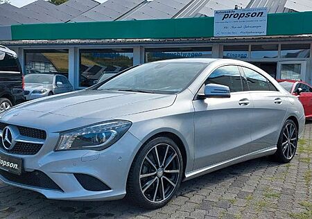 Mercedes-Benz CLA 180 Urban NAVI 18"ALU XENON SHZ