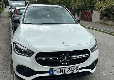 Mercedes-Benz GLA 200 7G-DCT Edition 1