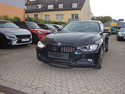 BMW 320 D  Touring/Unfall Fahrzeu/Motor-Getriebe Top