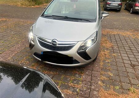 Opel Zafira Tourer Edition
