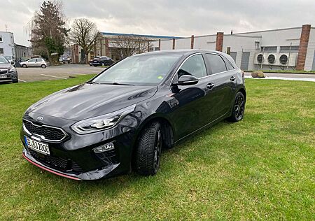 Kia Cee'd Ceed / 1.4 T-GDI DCT OPF Platinum Edition