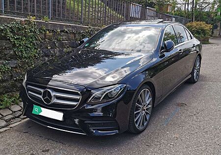 Mercedes-Benz E 300 d/AMG/WIDE/360°/SD