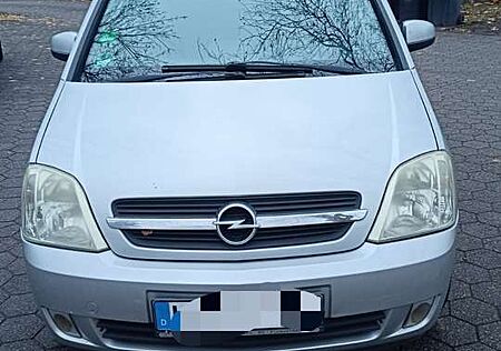 Opel Meriva 1.6 16V (Essentia)