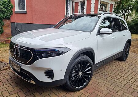 Mercedes-Benz EQB 250 Electric Art