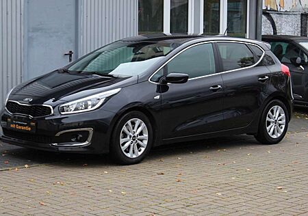 Kia Cee'd Ceed / 1.4 i Komfort+Navi+Kamera+Klimaaut