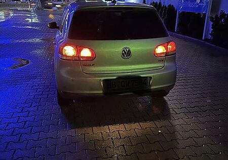 VW Golf Volkswagen 1.6 TDI DPF Highline