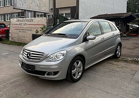 Mercedes-Benz B 170 Tüv neu,RENTNERFZ,2.Hand,top,111478 Km,Klima,Zv