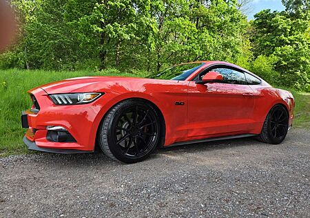 Ford Mustang Fastback 5.0 Ti-VCT V8 GT