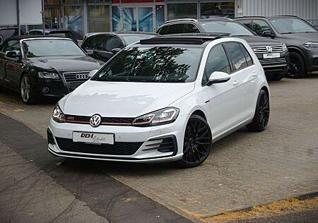 VW Golf Volkswagen VII GTI Performance / Pano./ 19" / 53.000
