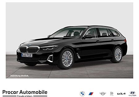 BMW 530 e A Luxury Line AHK NAVI LED PDC V+H DAB LM