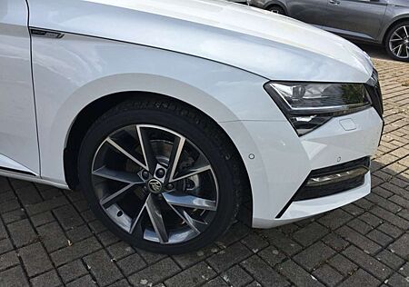 Skoda Superb gebraucht kaufen Skoda Superb 2.0 TDI DSG Sportline + Kamera + AHK + Navi + Sit