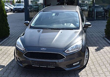 Ford Focus Turnier 1.5TDCI Business PDC~Tempomat~Blt.