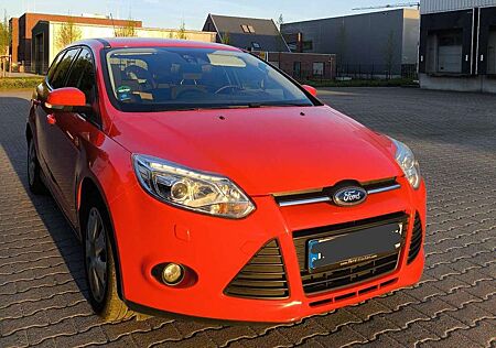Ford Focus Turnier 1.6 TDCi ECOnetic 99g Start-Stopp-Sy Trend
