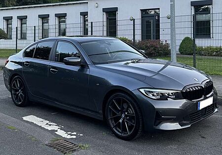 BMW 320 dA / M Lenkr / Leder / RFK / Pano / M Perf Felgen