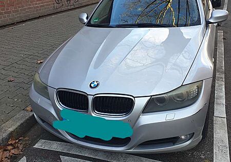 BMW 320d 320 DPF Touring Aut.