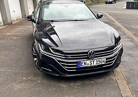 VW Arteon Volkswagen R-Line