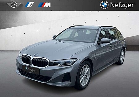 BMW 330 e Touring Park-Assistent AHK LED HiFi