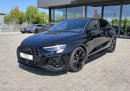Audi RS3 Sportback, Keramik, Matrix, Pano, Sport AGA, B&O