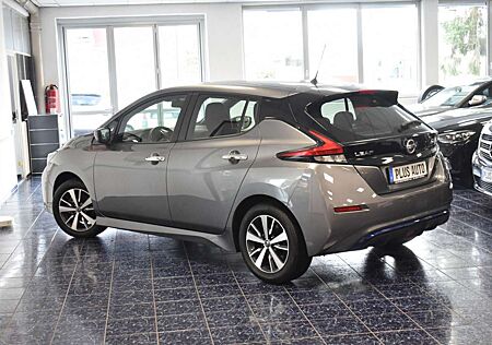Nissan Leaf 40 kWh Acenta Navi Sitzheiz. Kamera 1-Hand