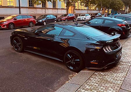 Ford Mustang +Fastback+5.0+Ti-VCT+V8+GT