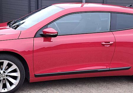 VW Scirocco Volkswagen BlueMotion Technology 1,4 l TSI Salsa Red